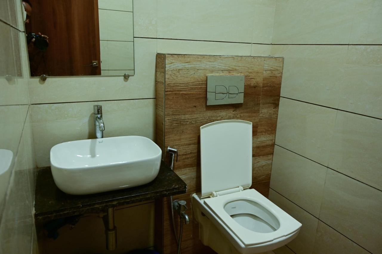 Hotel Diamora Residency 塞恩 外观 照片